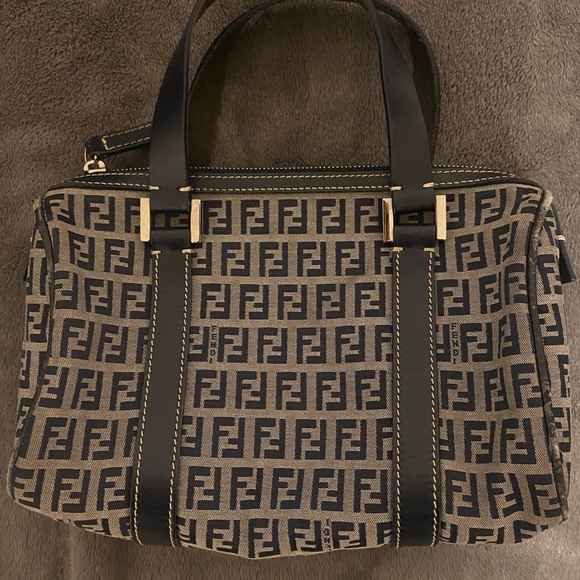 Fendi Vintage Boston Bag - Picture 4 of 13